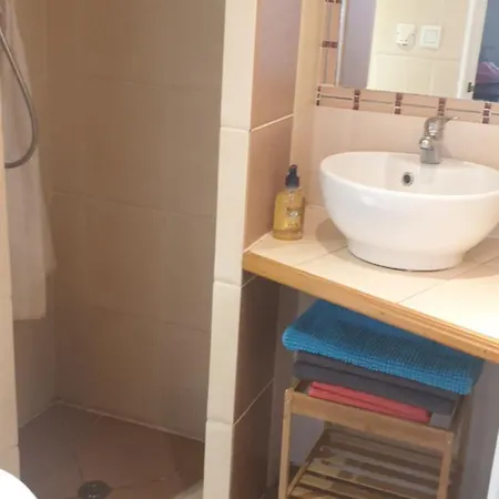 Apartmán Petite Maison Avec Une Cour Narbonne
